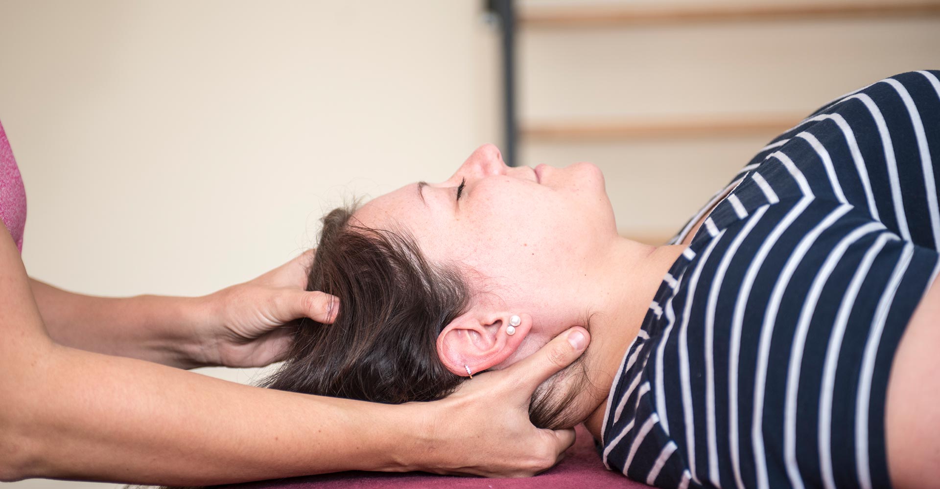 In unser Physiotherapie Praxis in Güstrow behandeln wir Kinder und Erwachsene.